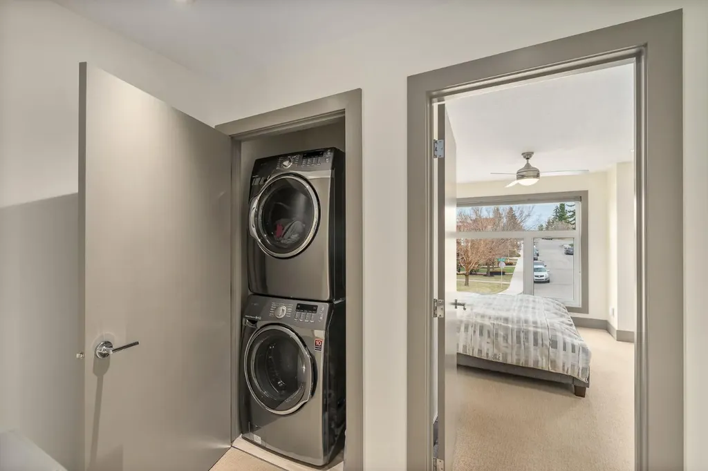 1826 37 Avenue SW Calgary AB T3E 3A3