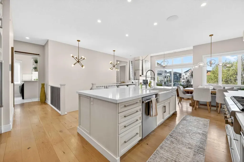45 Cranbrook Rise SE Calgary AB T3M 2S8