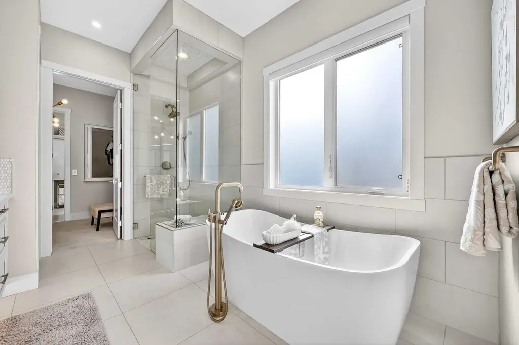 45 Cranbrook Rise SE Calgary AB T3M 2S8