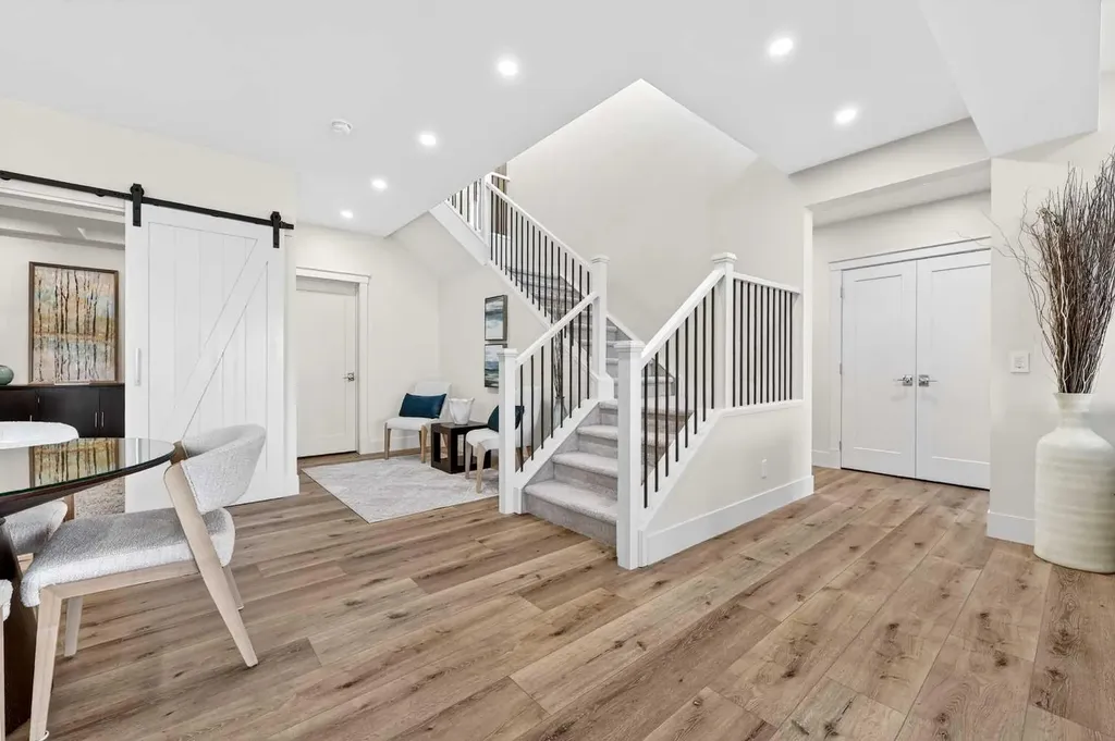 45 Cranbrook Rise SE Calgary AB T3M 2S8