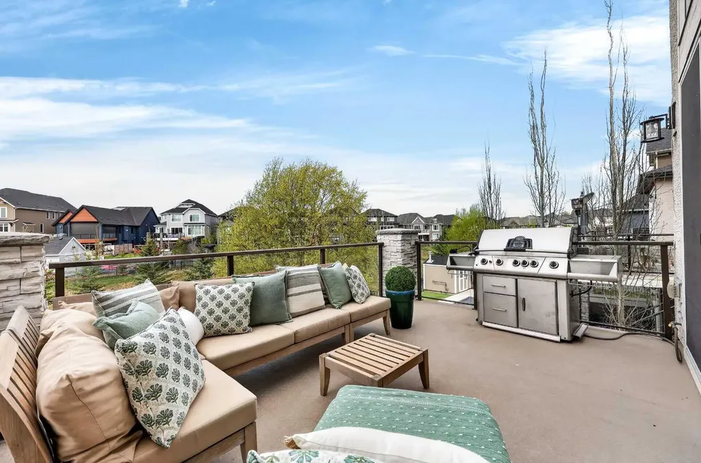 45 Cranbrook Rise SE Calgary AB T3M 2S8