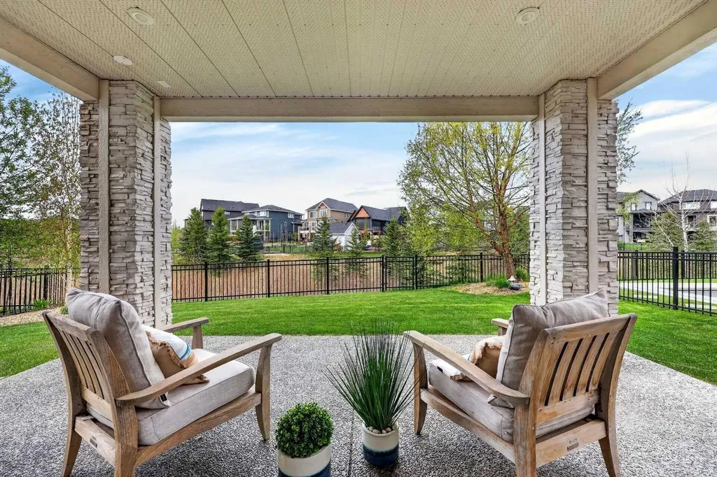 45 Cranbrook Rise SE Calgary AB T3M 2S8