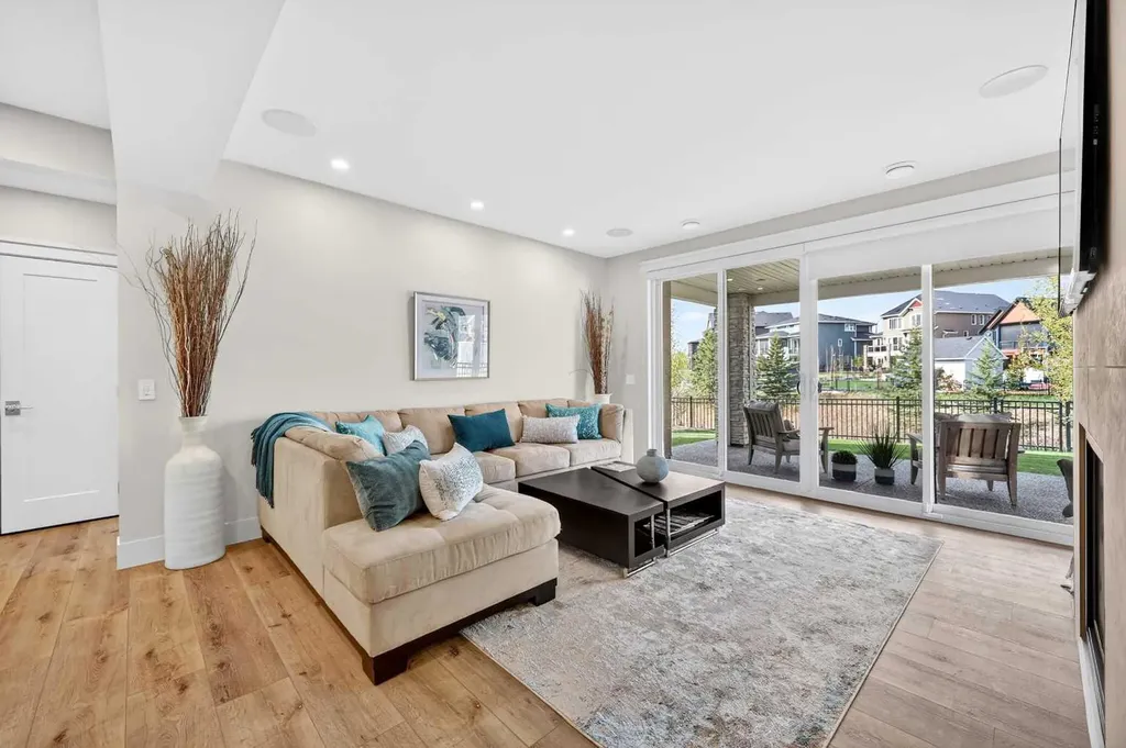 45 Cranbrook Rise SE Calgary AB T3M 2S8