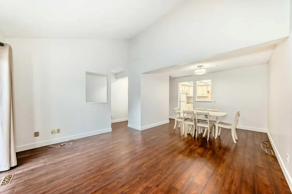 2520 Palliser Drive SW Calgary AB T2V4S9