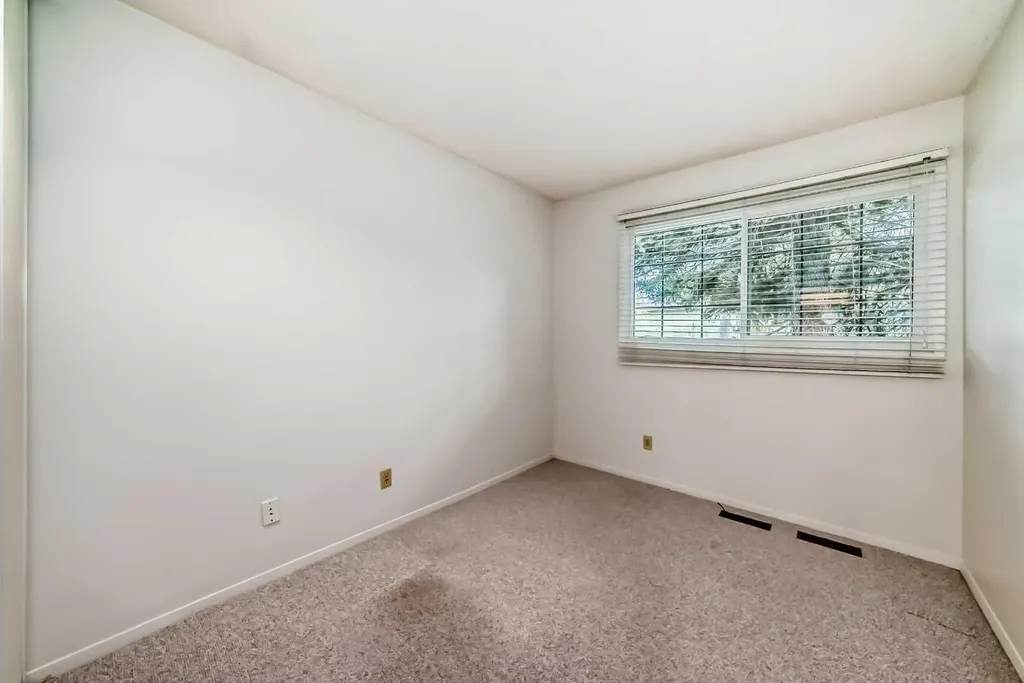 2520 Palliser Drive SW Calgary AB T2V4S9