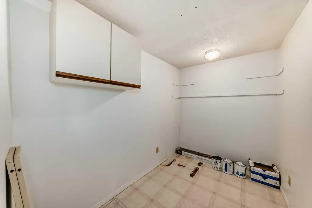 2520 Palliser Drive SW Calgary AB T2V4S9