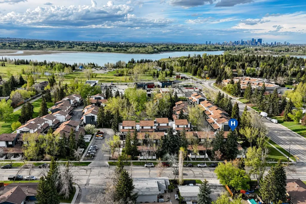 2520 Palliser Drive SW Calgary AB T2V4S9