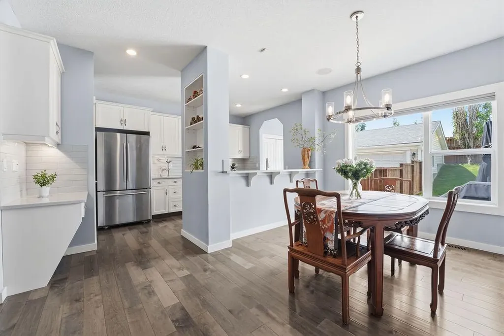 122 Ypres Green SW Calgary AB T2T 6M1