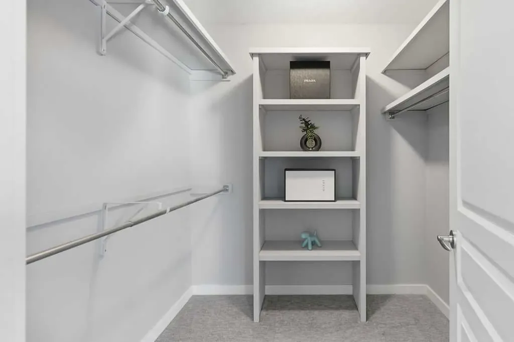 122 Ypres Green SW Calgary AB T2T 6M1
