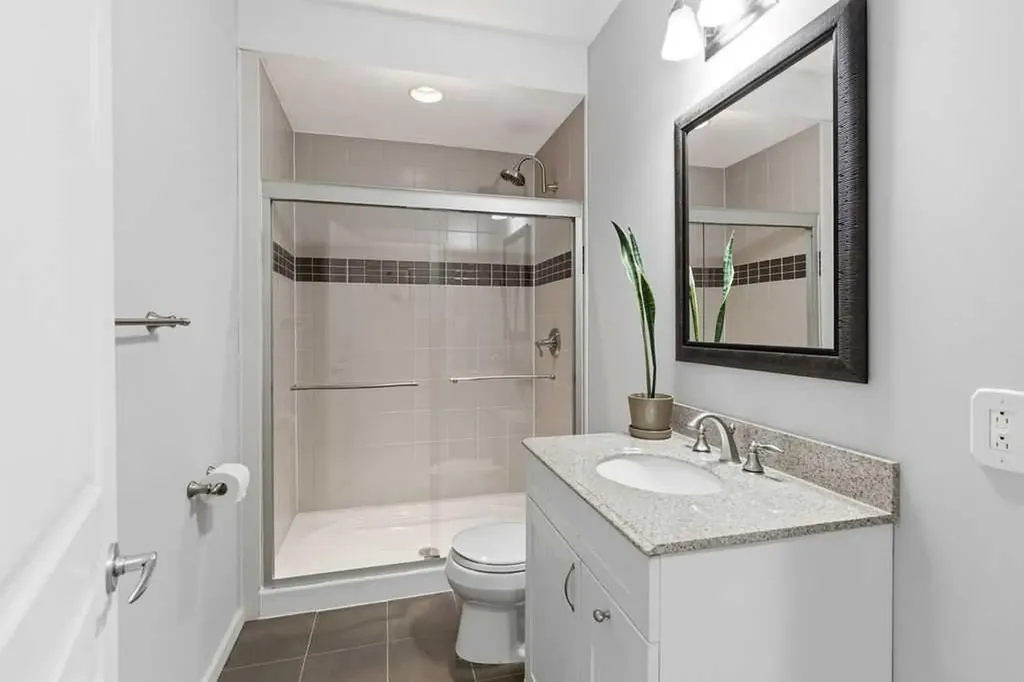122 Ypres Green SW Calgary AB T2T 6M1