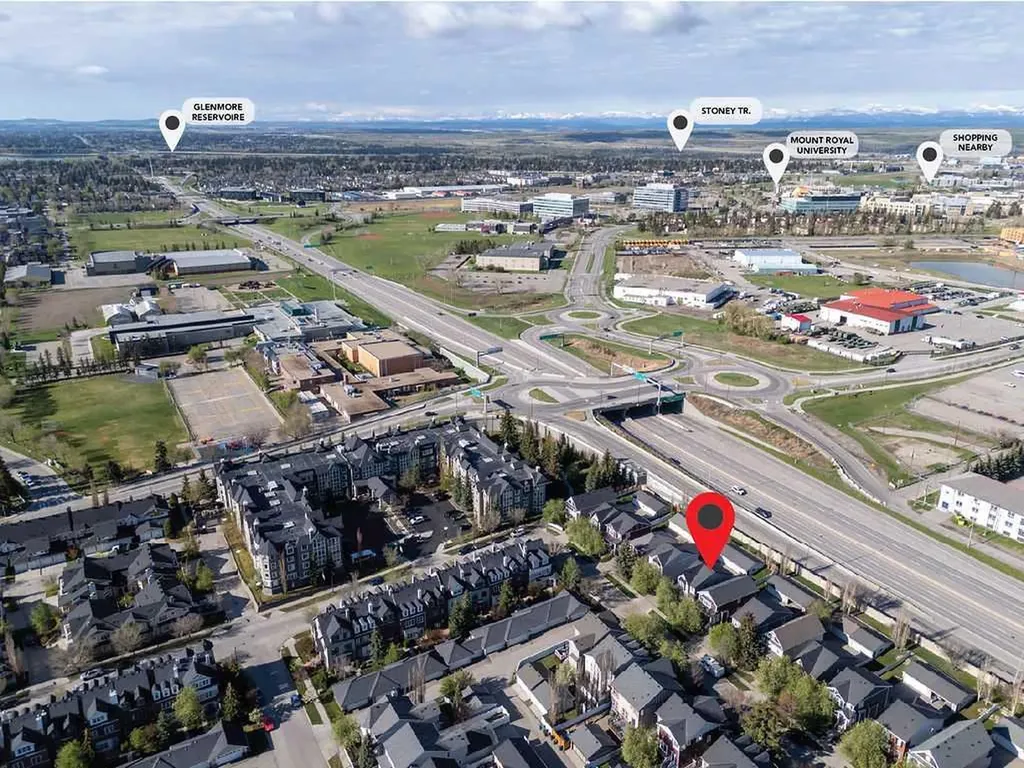 122 Ypres Green SW Calgary AB T2T 6M1