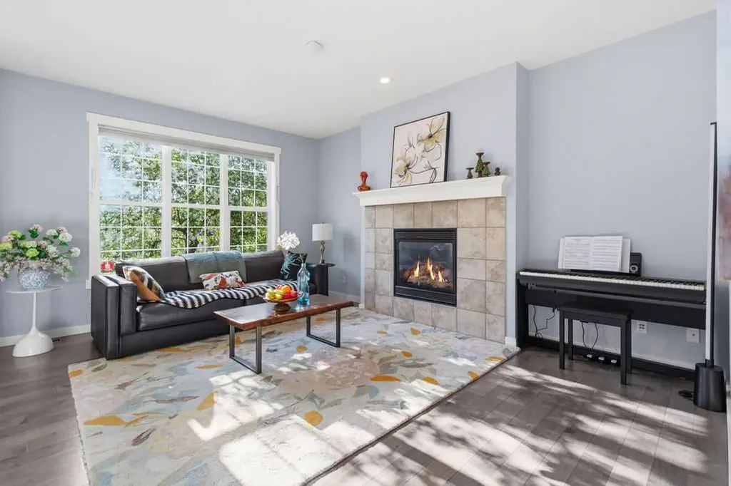 122 Ypres Green SW Calgary AB T2T 6M1