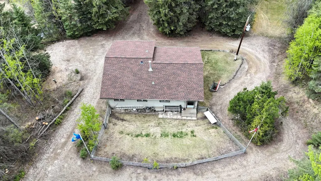 54431 Range Road 145a Rural Yellowhead County AB T7E 3W7