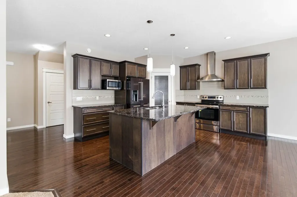 205 Van Slyke Way Red Deer AB T4R 0N7