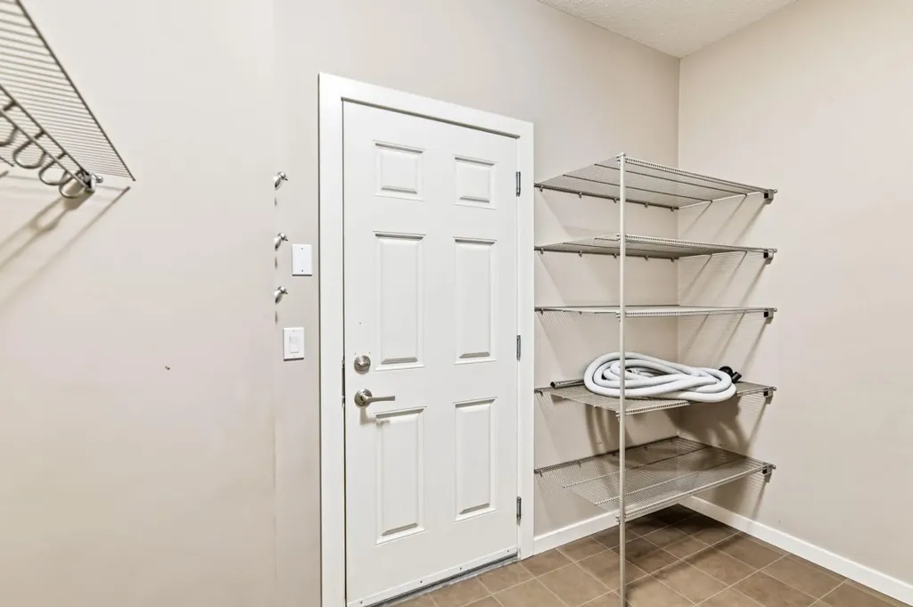 205 Van Slyke Way Red Deer AB T4R 0N7