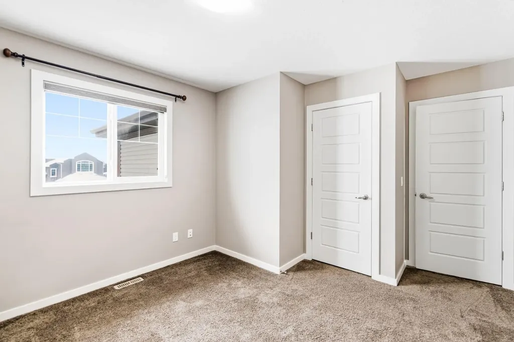 205 Van Slyke Way Red Deer AB T4R 0N7
