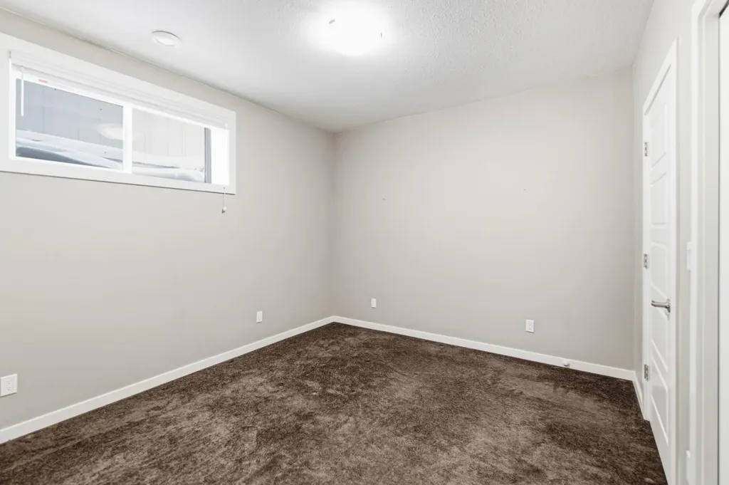 205 Van Slyke Way Red Deer AB T4R 0N7