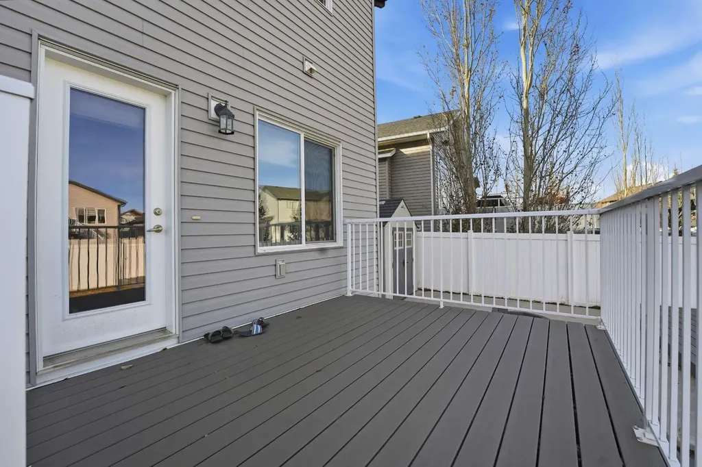 205 Van Slyke Way Red Deer AB T4R 0N7