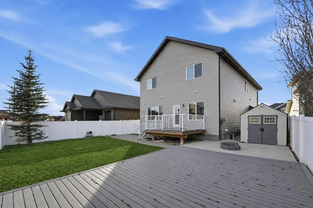 205 Van Slyke Way Red Deer AB T4R 0N7