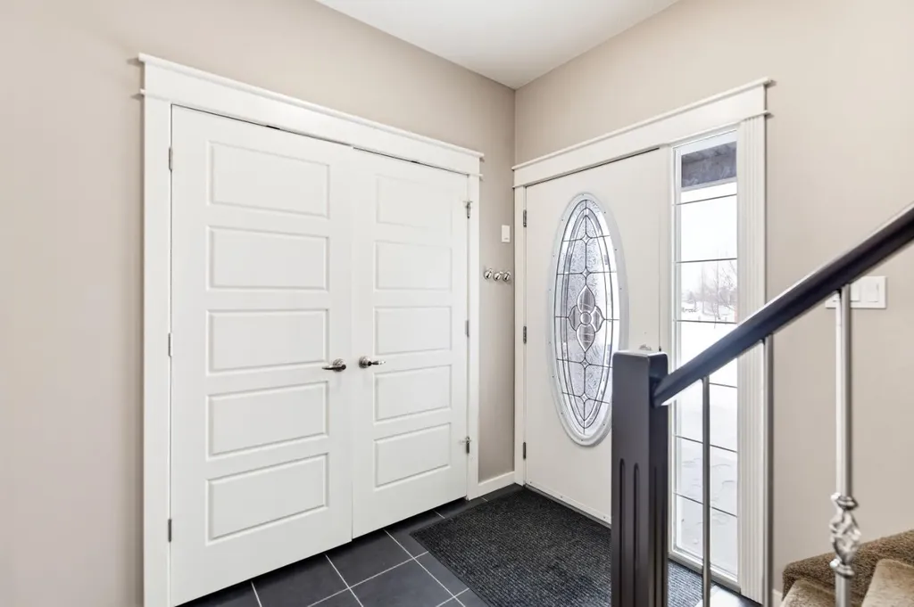 205 Van Slyke Way Red Deer AB T4R 0N7