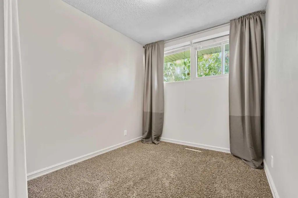 2420 Langriville Drive SW Calgary AB T3E 5G8