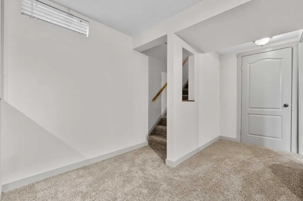 2420 Langriville Drive SW Calgary AB T3E 5G8