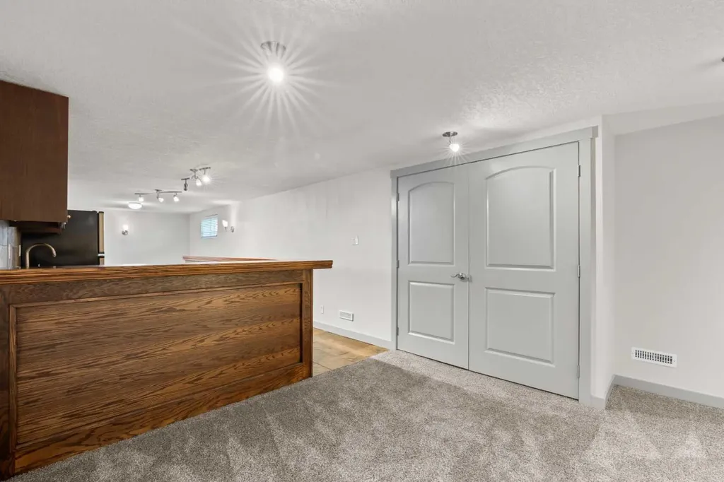 2420 Langriville Drive SW Calgary AB T3E 5G8