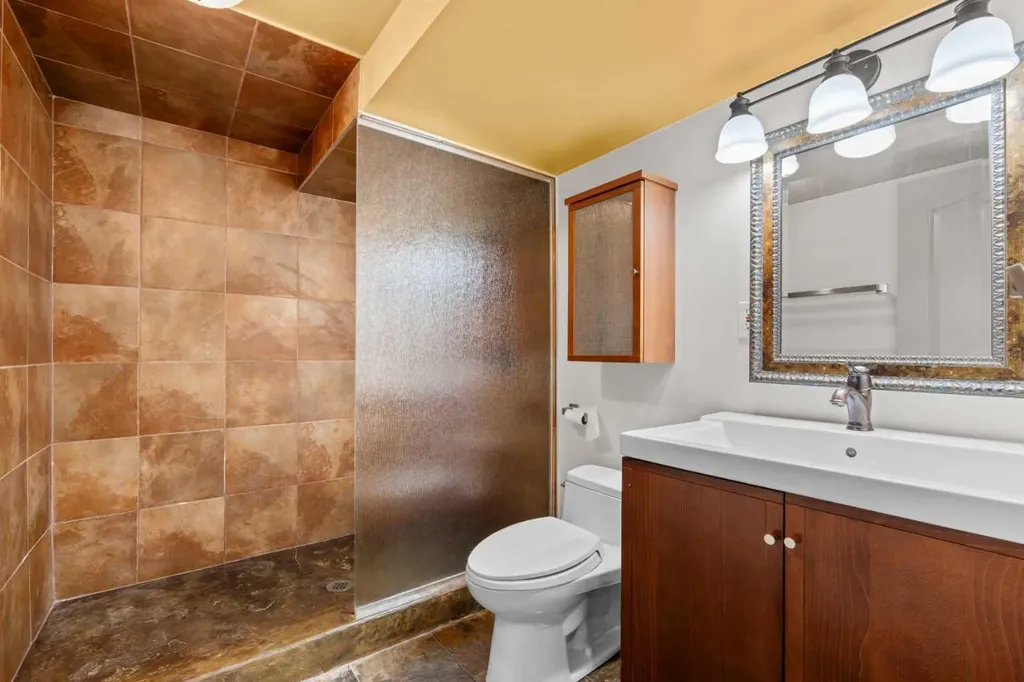 2420 Langriville Drive SW Calgary AB T3E 5G8