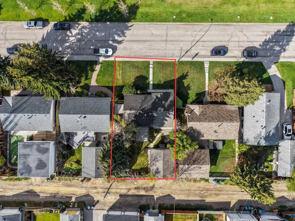 2420 Langriville Drive SW Calgary AB T3E 5G8