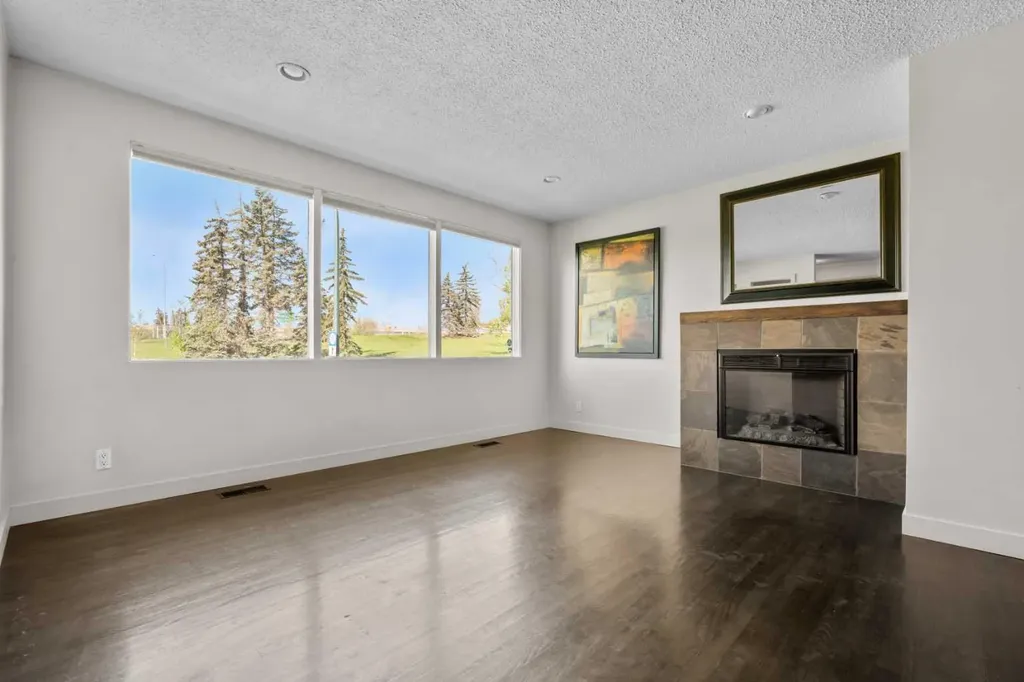 2420 Langriville Drive SW Calgary AB T3E 5G8