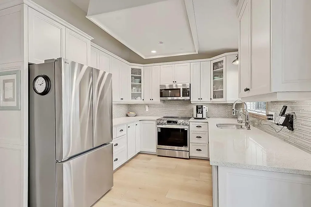 42 Sundown Close SE Calgary AB T2X 2X3