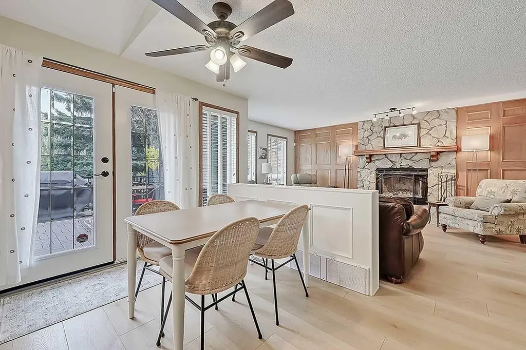 42 Sundown Close SE Calgary AB T2X 2X3