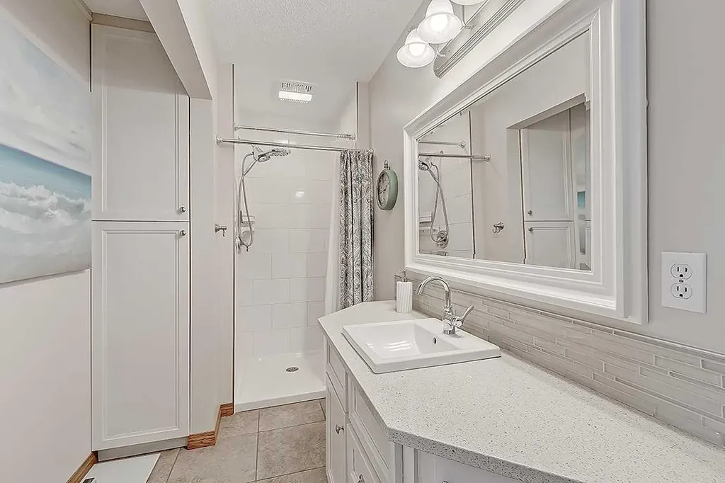 42 Sundown Close SE Calgary AB T2X 2X3