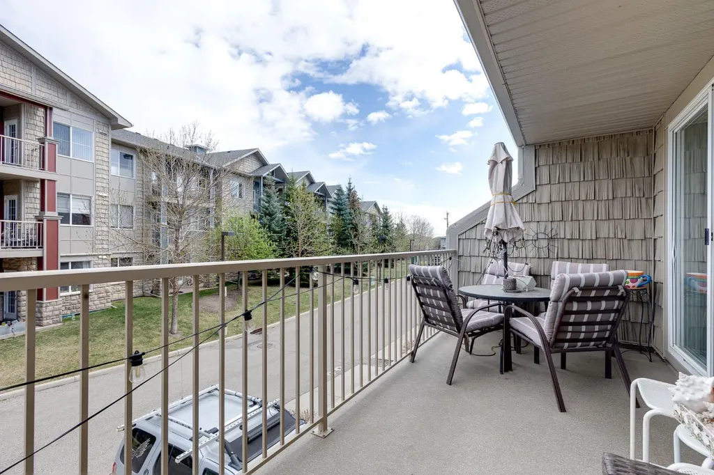 2370 Bayside Road SW Airdrie AB T4B 0N1