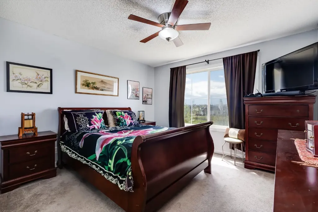 2370 Bayside Road SW Airdrie AB T4B 0N1