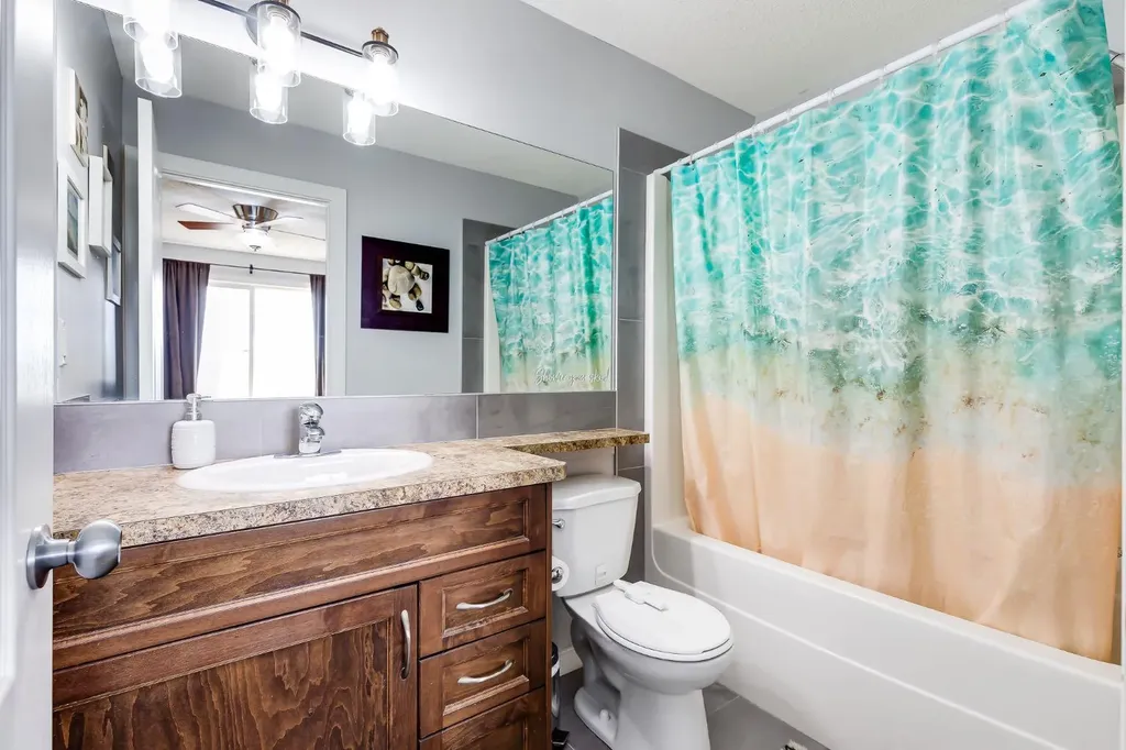 2370 Bayside Road SW Airdrie AB T4B 0N1