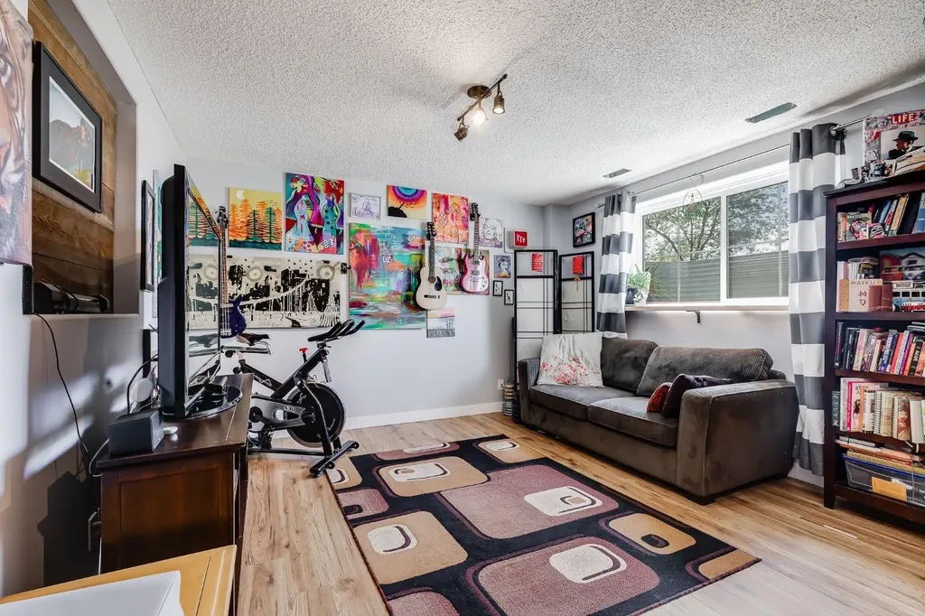 2370 Bayside Road SW Airdrie AB T4B 0N1