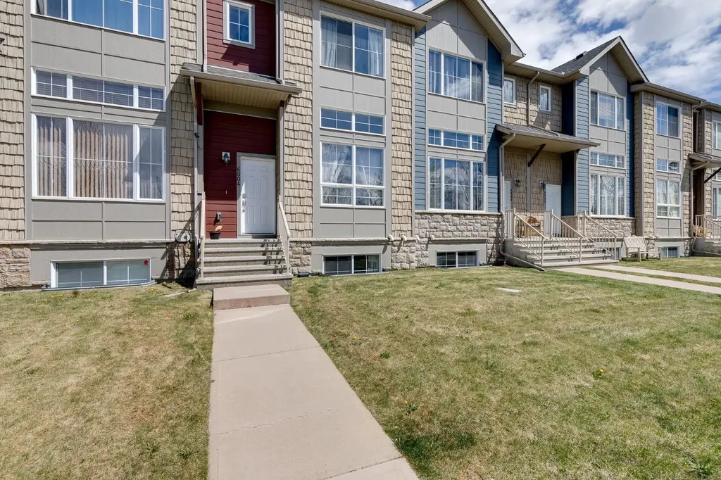 2370 Bayside Road SW Airdrie AB T4B 0N1