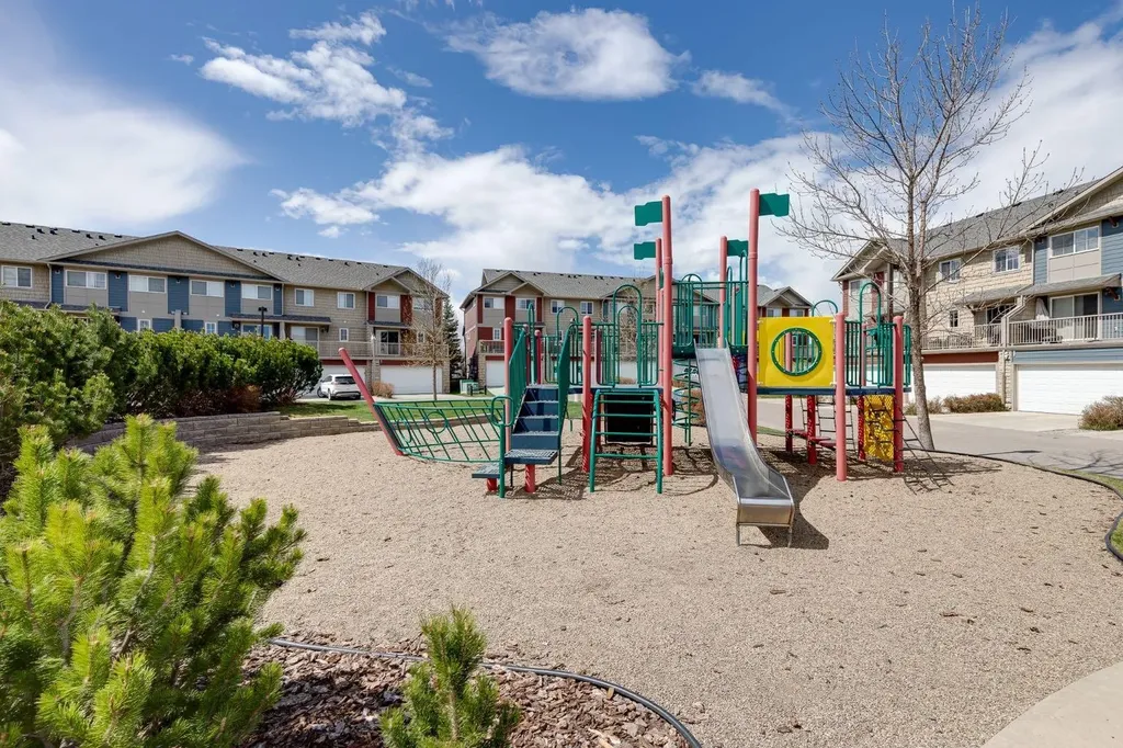 2370 Bayside Road SW Airdrie AB T4B 0N1