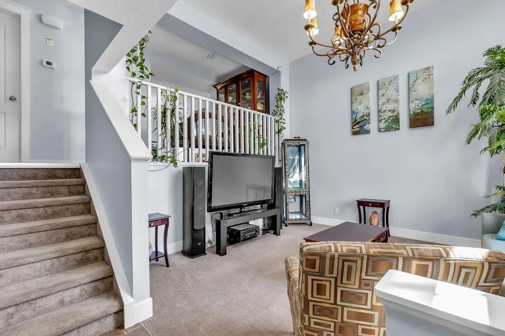 2370 Bayside Road SW Airdrie AB T4B 0N1