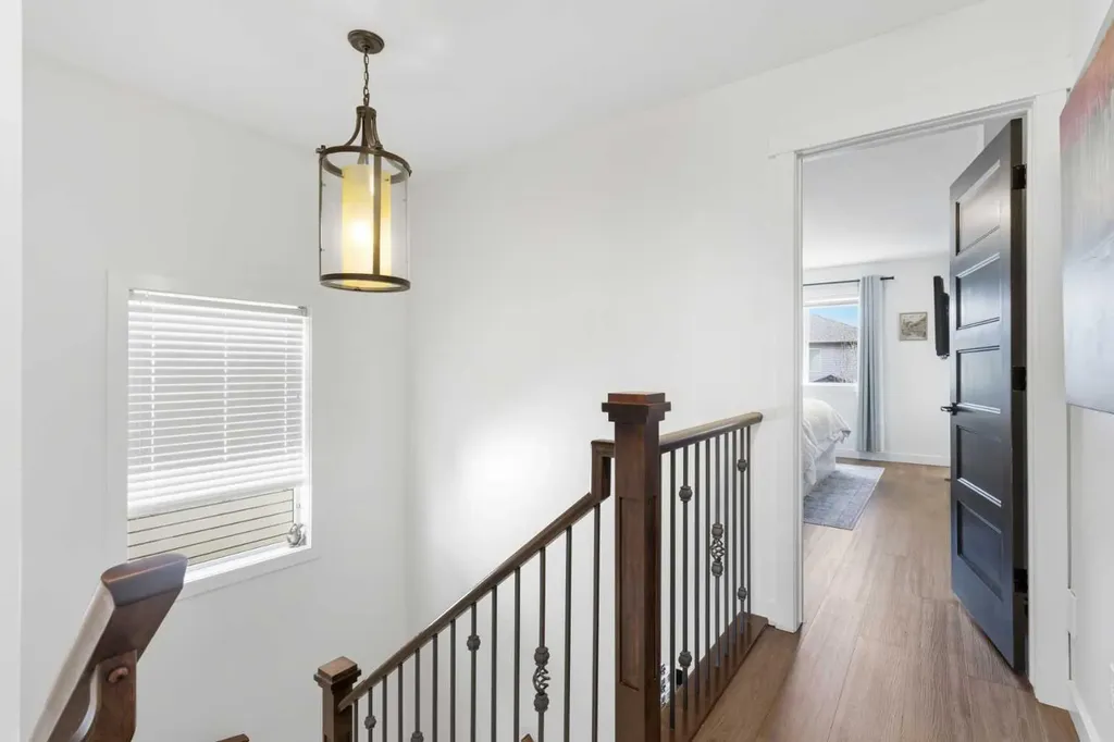 1023 Kings Heights Road SE Airdrie AB T4A 0M5