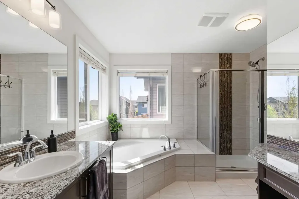 1023 Kings Heights Road SE Airdrie AB T4A 0M5