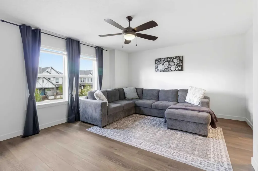 1023 Kings Heights Road SE Airdrie AB T4A 0M5