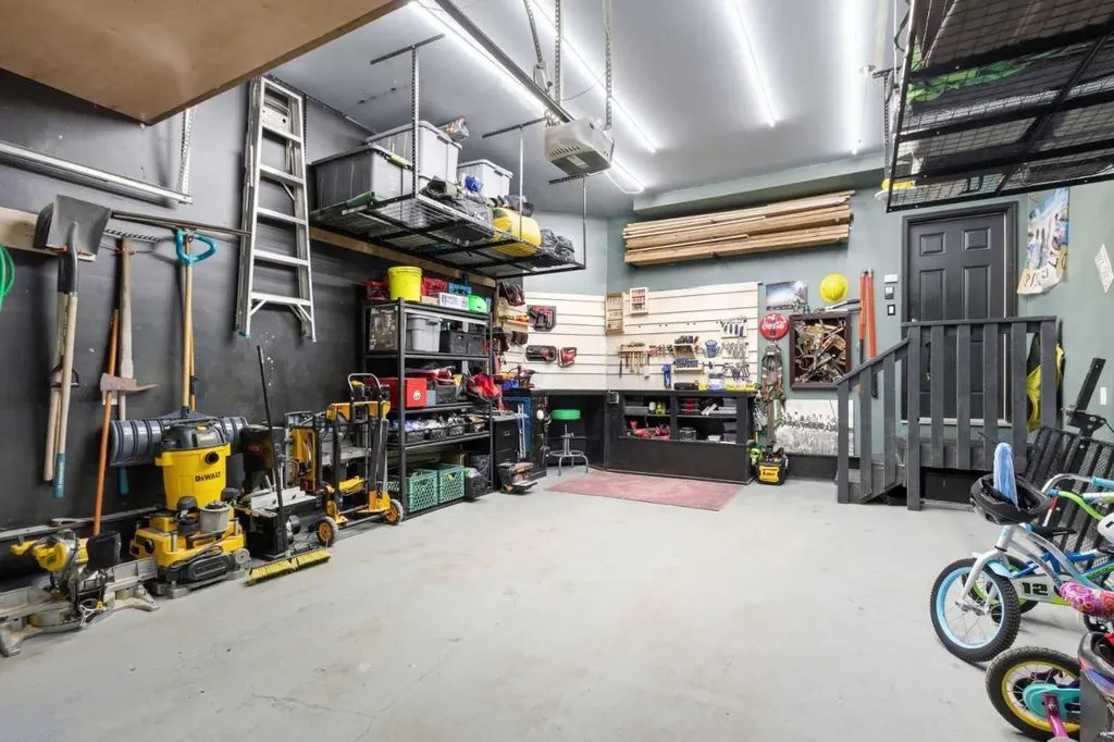 1023 Kings Heights Road SE Airdrie AB T4A 0M5