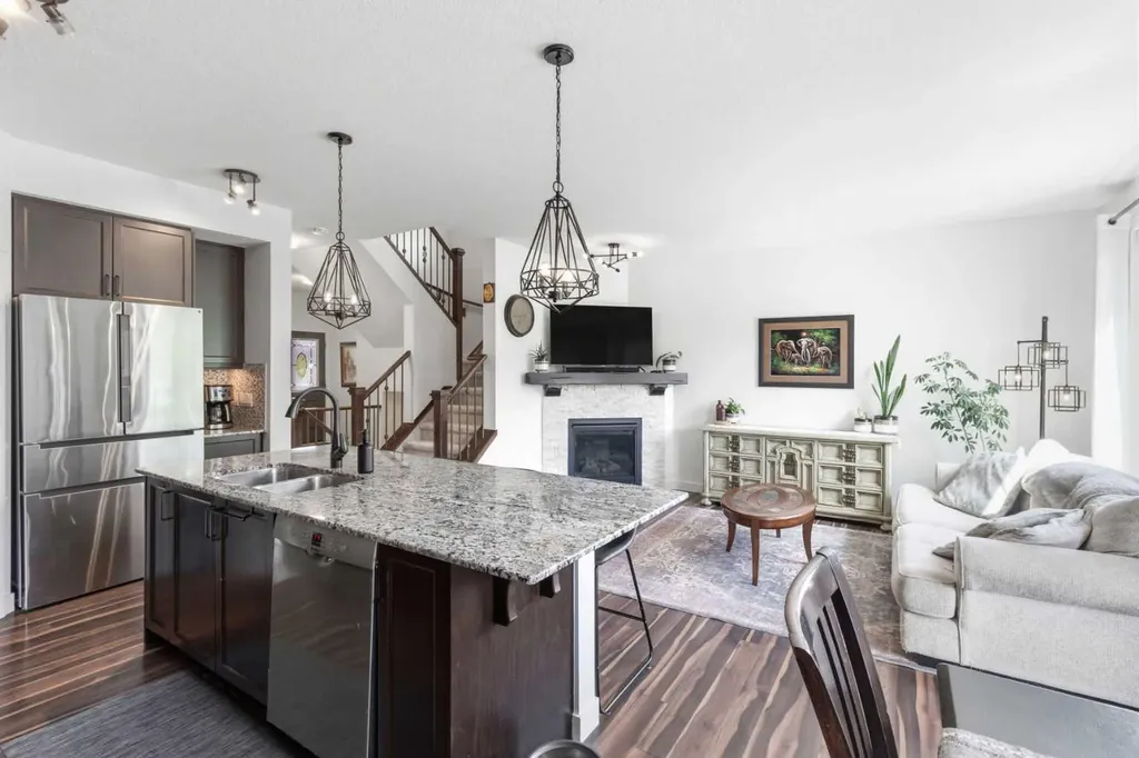 1023 Kings Heights Road SE Airdrie AB T4A 0M5