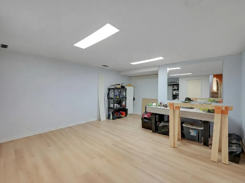 160 Strathcona Close SW Calgary AB T3H 1L3