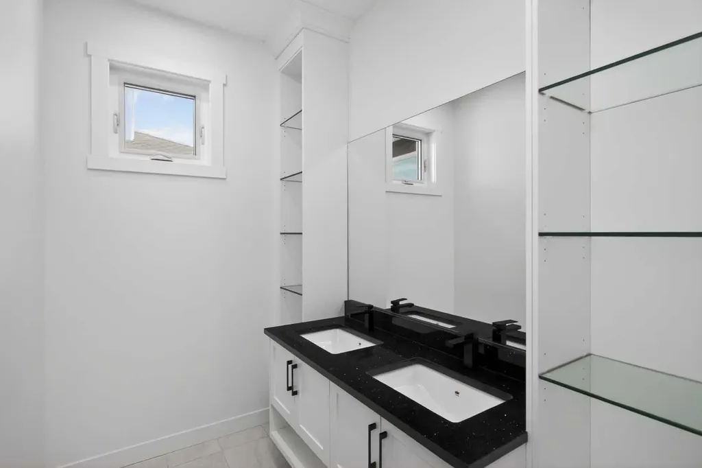 115 Chelsea Channel Chestermere AB T1X 2T1