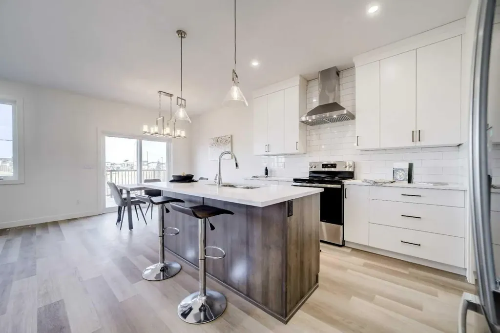 393 Rivergrove Chase Lethbridge AB T1K 8E9