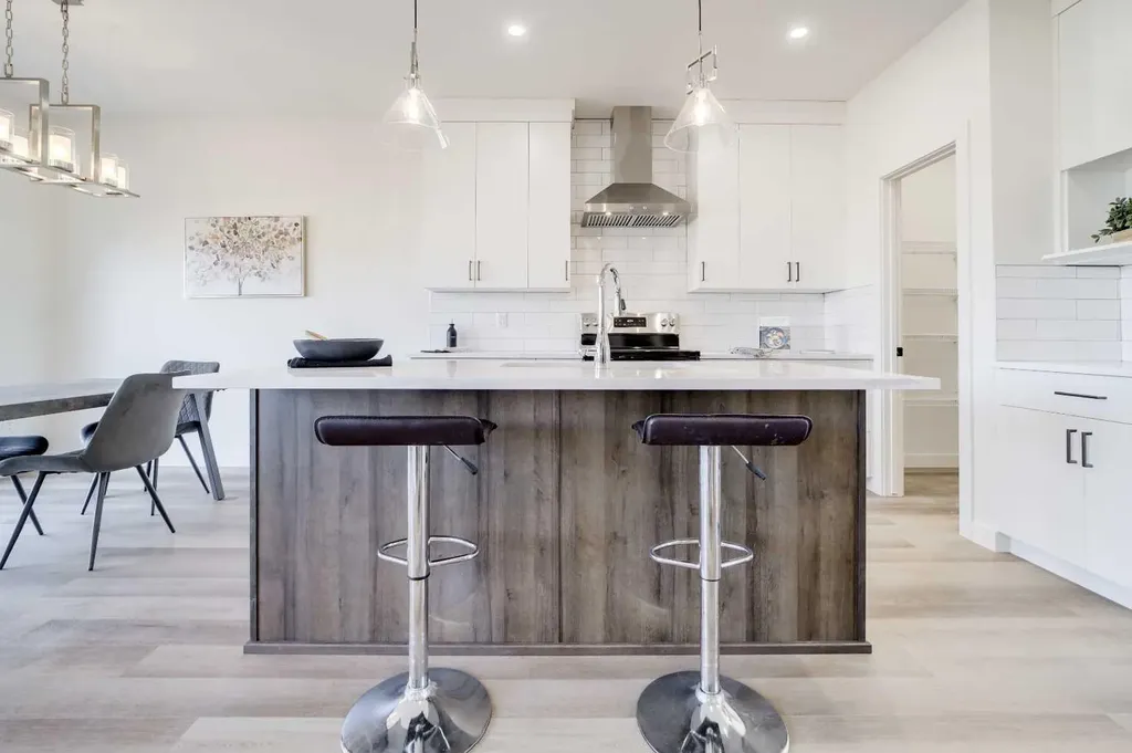 393 Rivergrove Chase W Lethbridge AB T1K 8E9