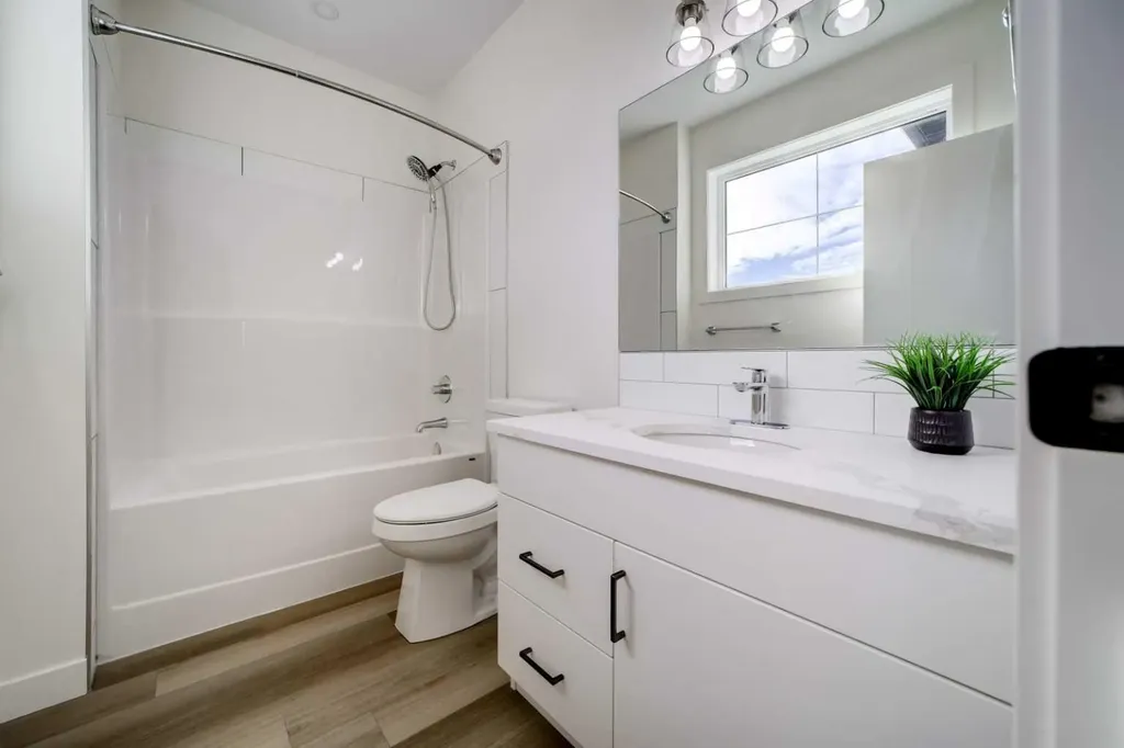 393 Rivergrove Chase W Lethbridge AB T1K 8E9